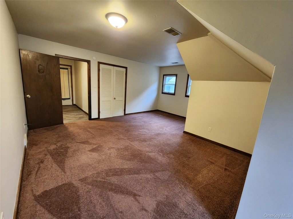 7 Hudson Street - Photo 2