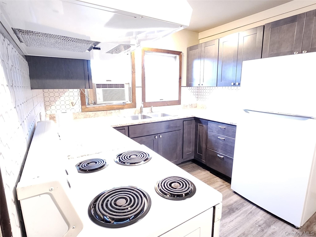 7 Hudson Street - Photo 7