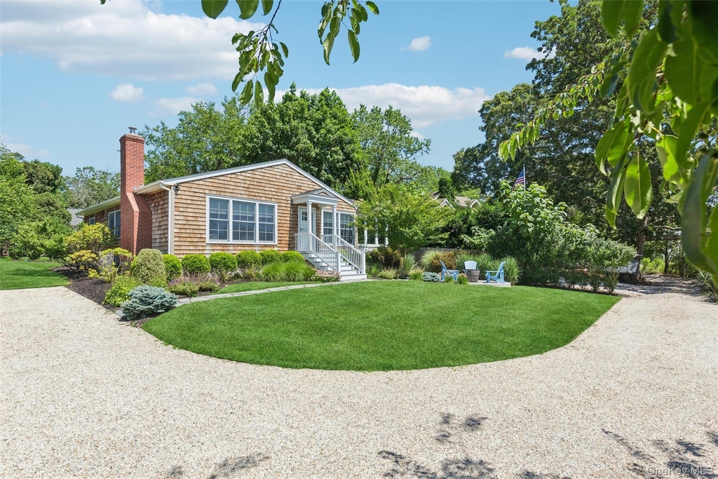 570 Hippodrome Drive - Photo 1