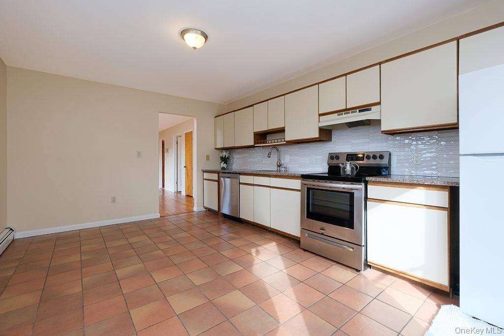 132 Woodland Drive - Photo 1