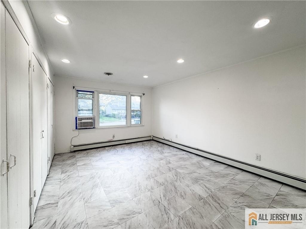 742 Grove Avenue - Photo 19