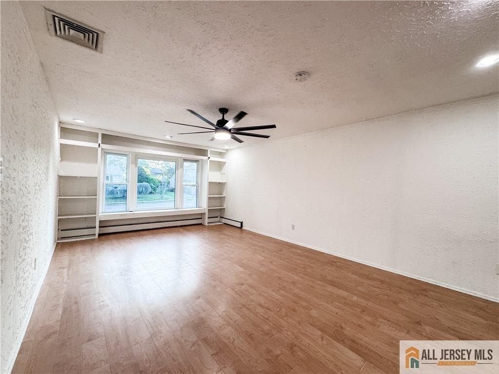 742 Grove Avenue - Photo 16
