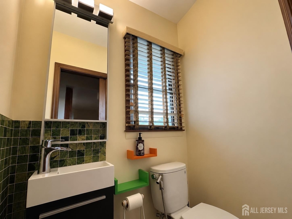 41 Harrison Street - Photo 11