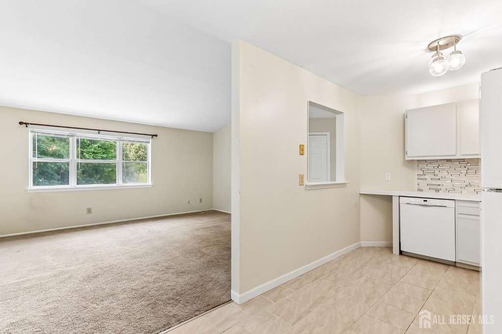 4 Chelsea Drive - Photo 5