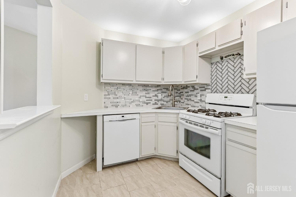 4 Chelsea Drive - Photo 6