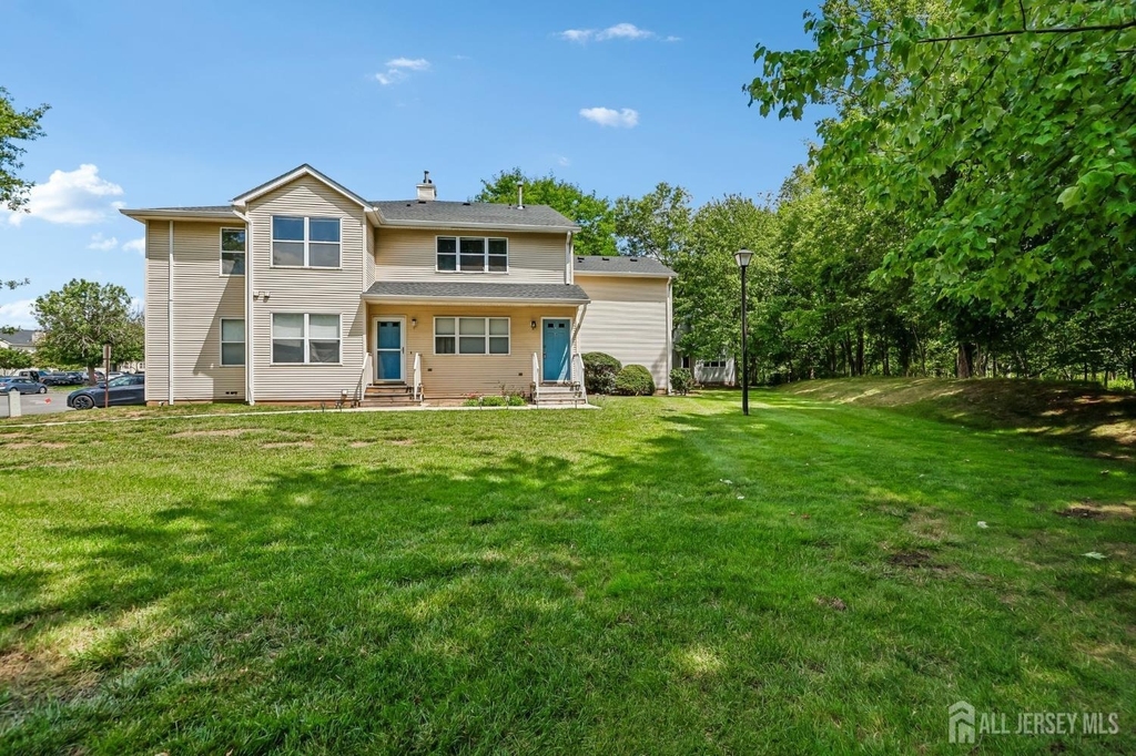 4 Chelsea Drive - Photo 0
