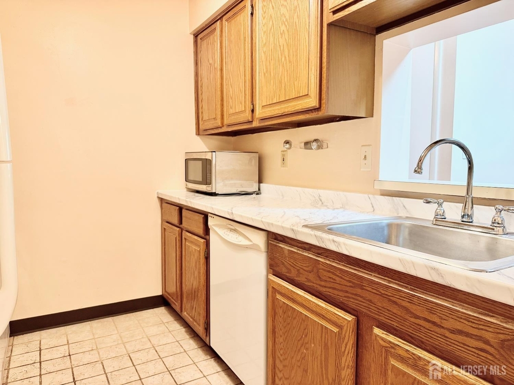 2310 Ravens Crest Drive - Photo 8
