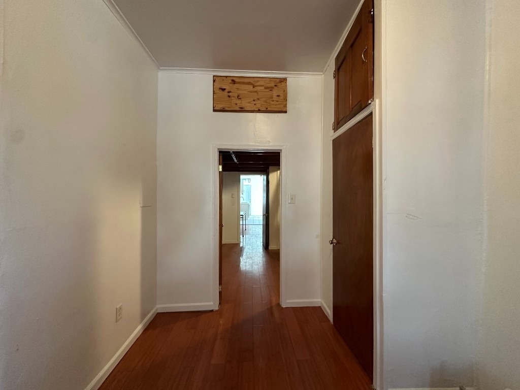 223 Van Brunt Street - Photo 10