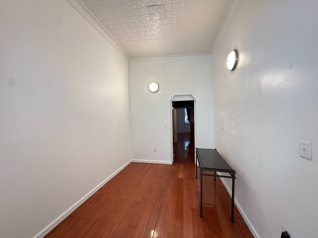 223 Van Brunt Street - Photo 9