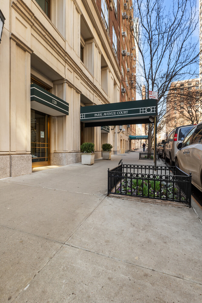120 E 87th Street - Photo 14