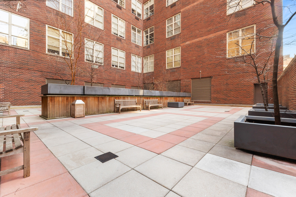 120 E 87th Street - Photo 13