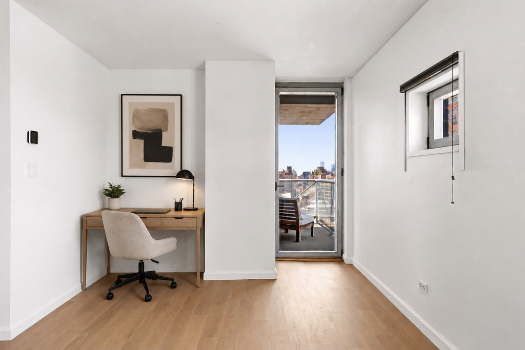 270 W 17th Street - Photo 9