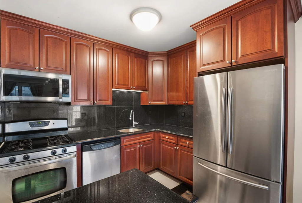 23 E 128th Street - Photo 3