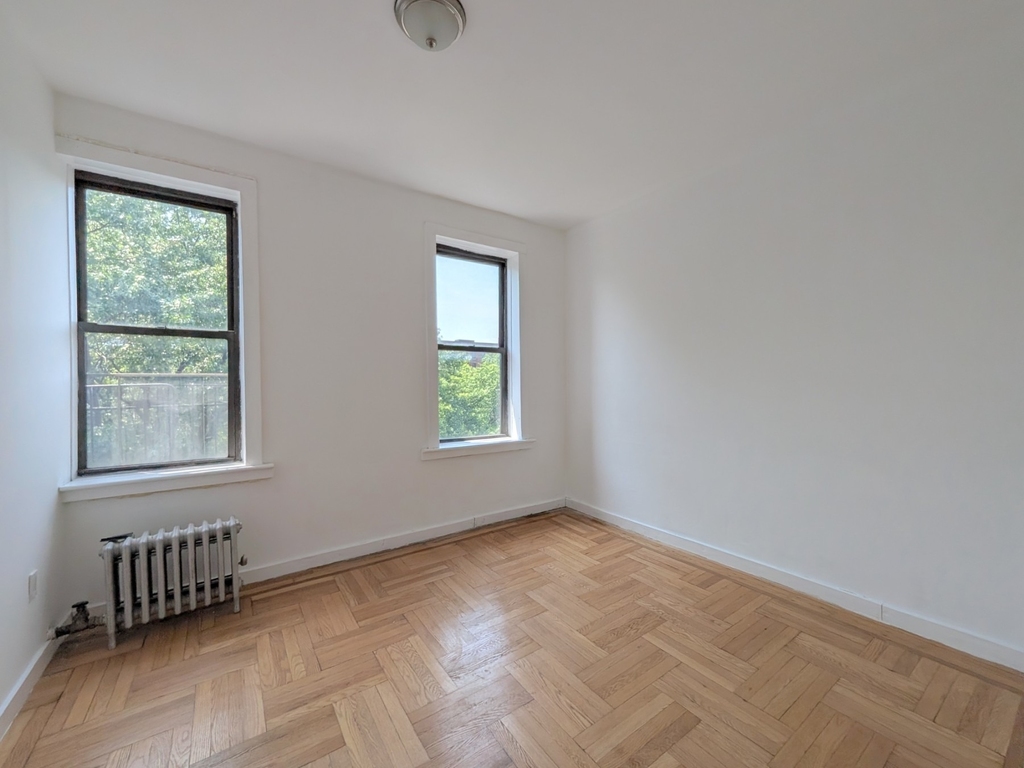 363 Ocean Parkway - Photo 4
