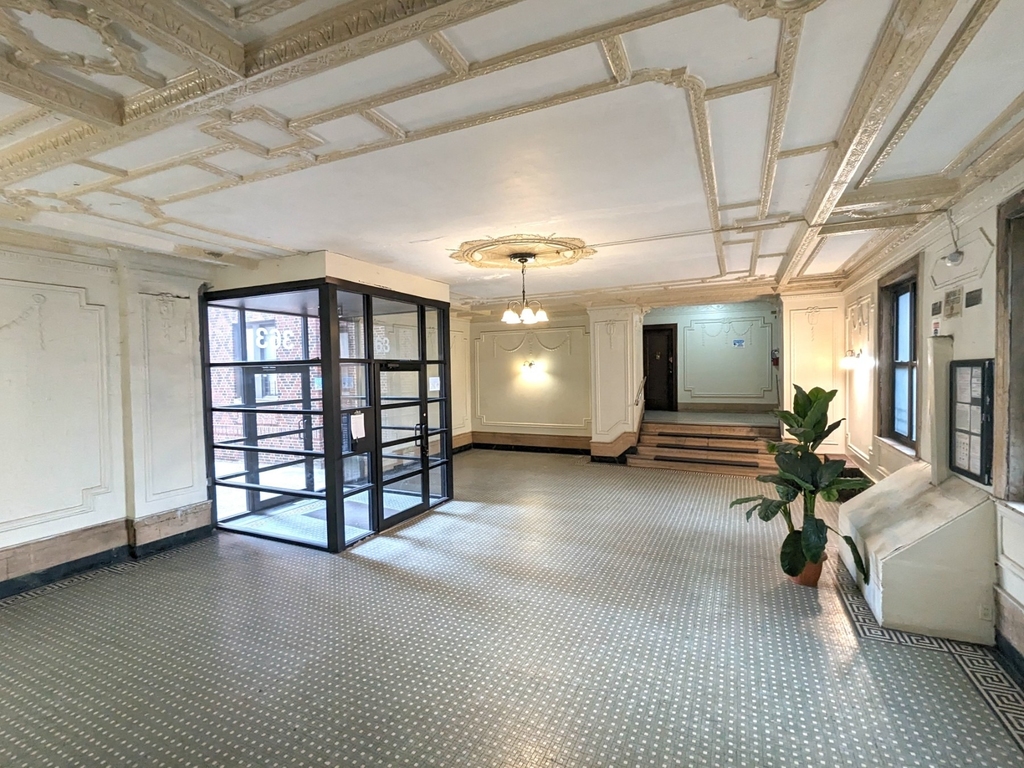 363 Ocean Parkway - Photo 8