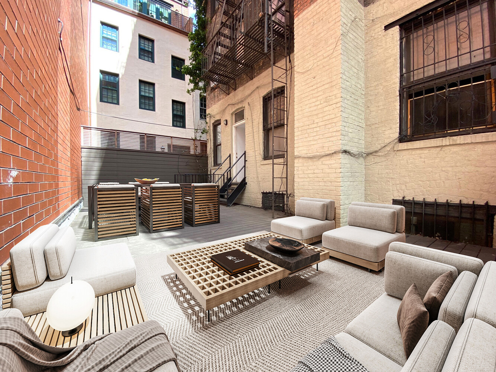 455 Hudson Street - Photo 1