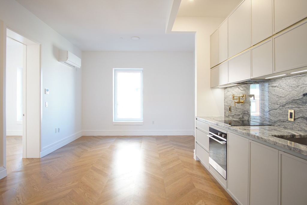 370 Lenox Avenue - Photo 0