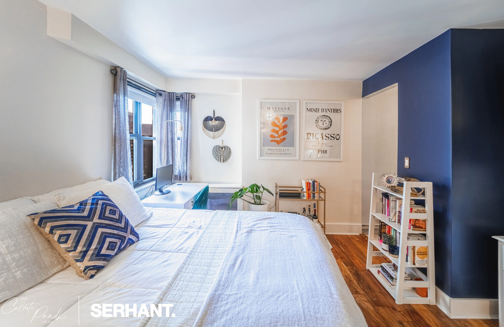 301 E 63rd Street - Photo 2