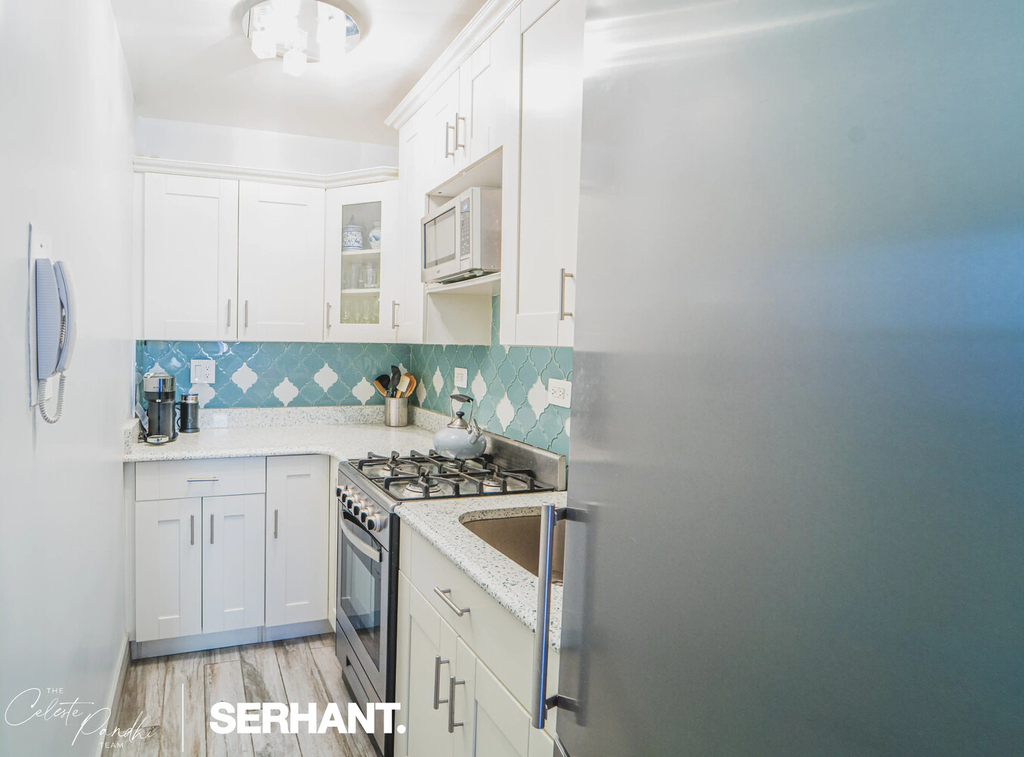 301 E 63rd Street - Photo 8