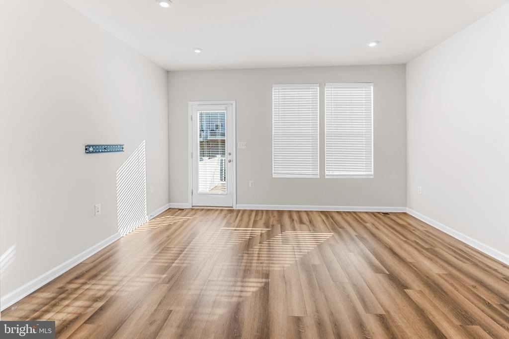 62 Coolidge Avenue - Photo 8