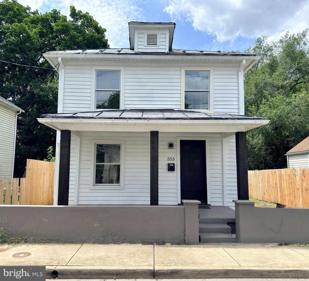 553 Highland Avenue - Photo 0