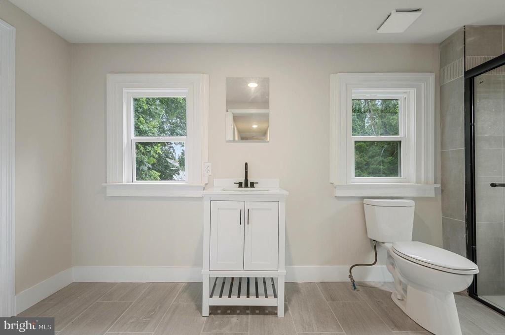 553 Highland Avenue - Photo 16