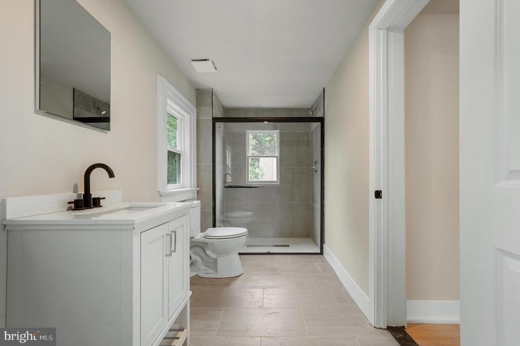 553 Highland Avenue - Photo 17