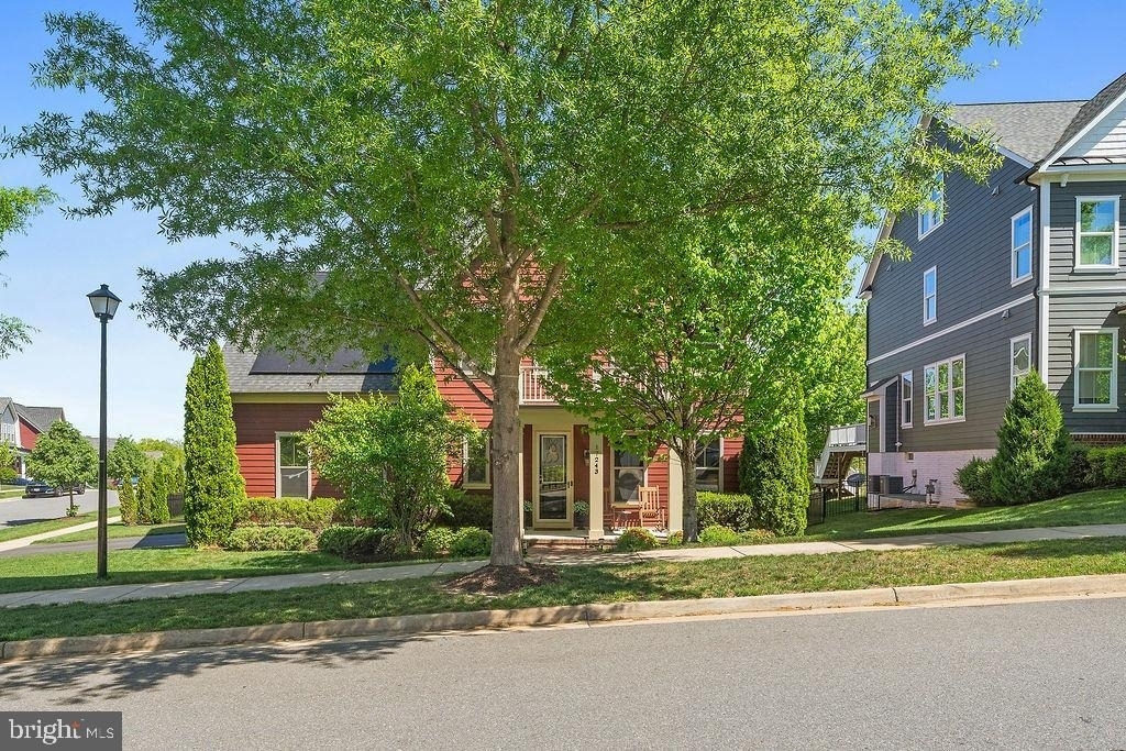 17243 Miss Packard Court - Photo 2