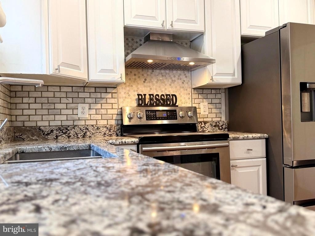 10214 Moss Tower Place - Photo 5