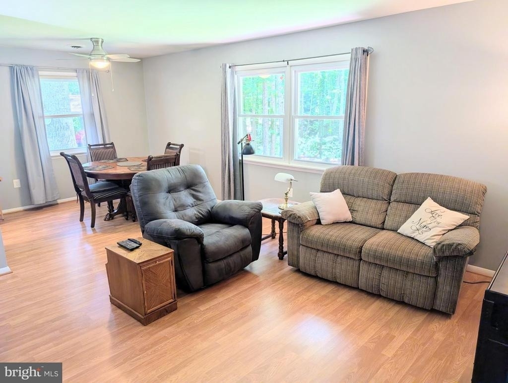 6997 Gilbeth Road - Photo 10