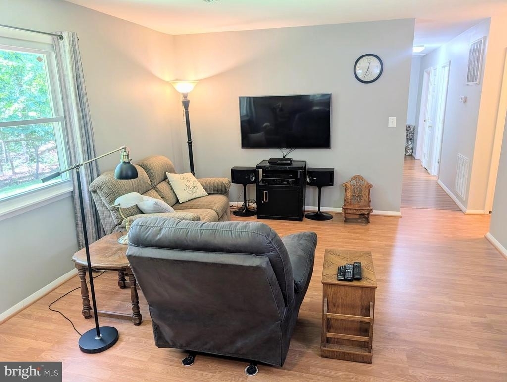 6997 Gilbeth Road - Photo 11