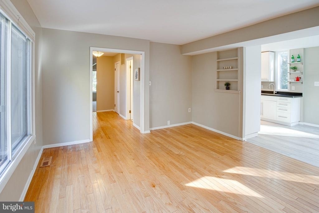 12303 Mulberry Court - Photo 8