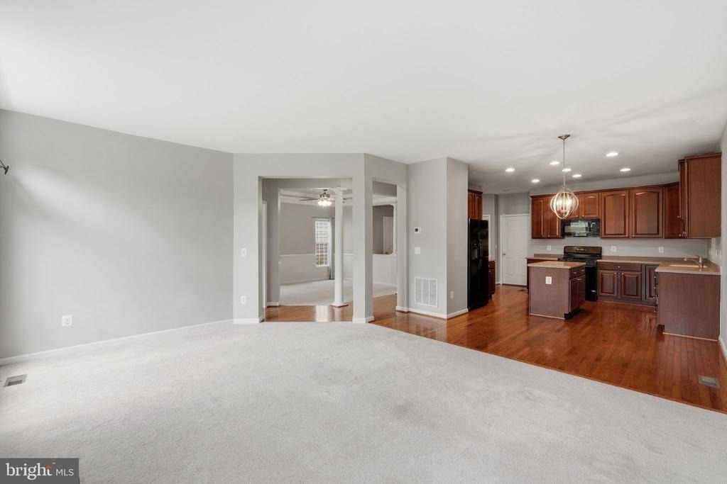 6008 Preswell Court - Photo 5