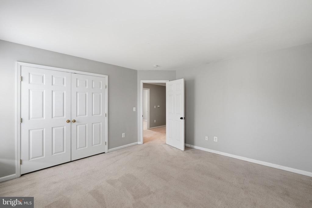 6008 Preswell Court - Photo 10