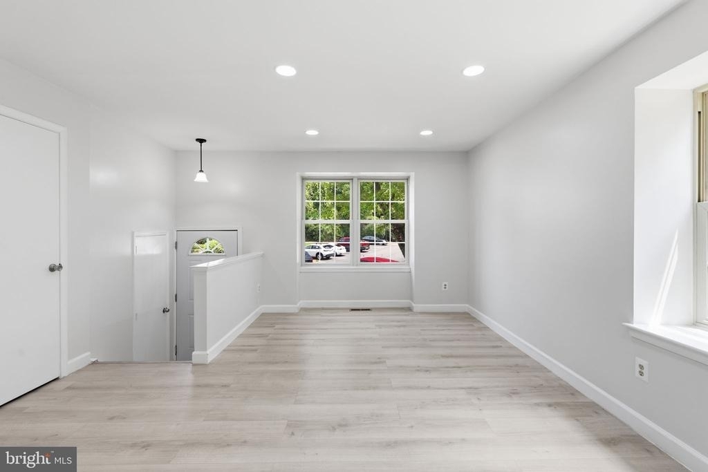 1921 Winslow Court - Photo 3