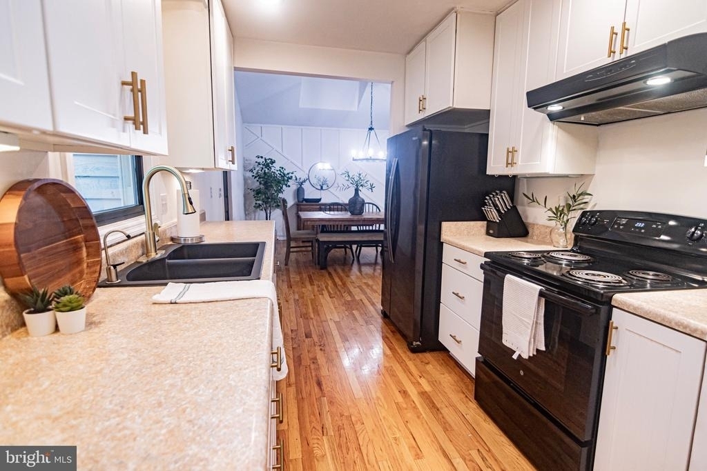 207 Madison Circle - Photo 12