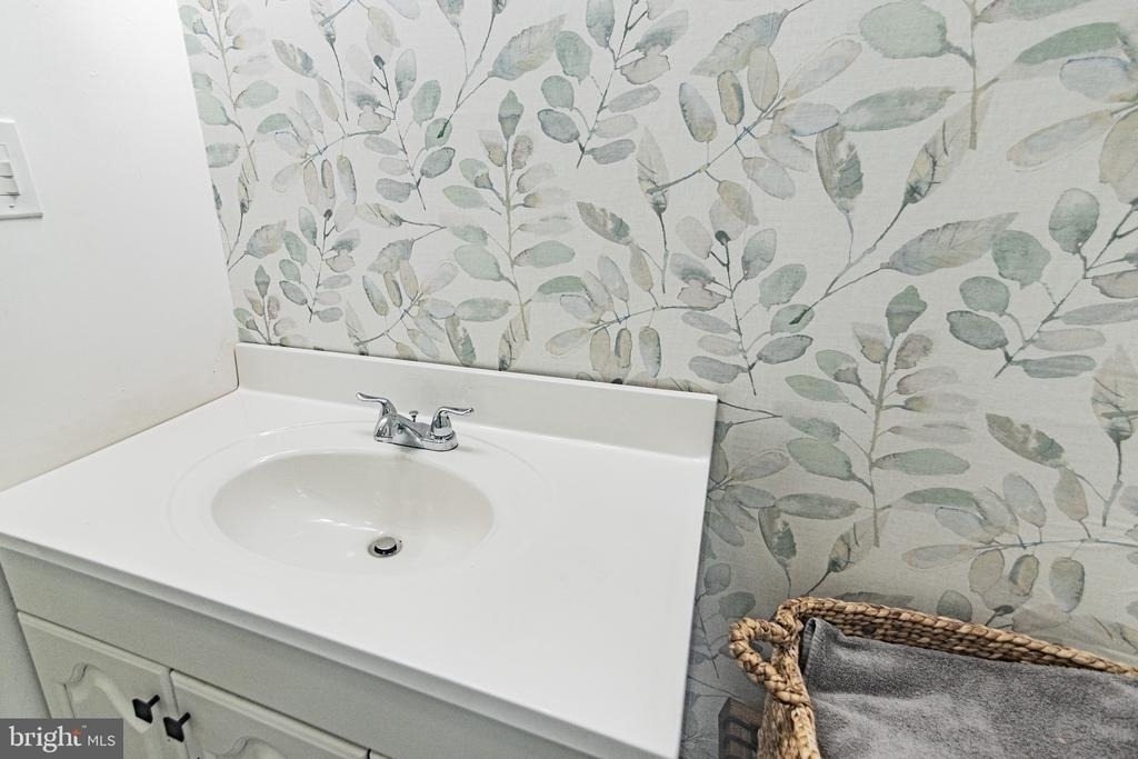 207 Madison Circle - Photo 16