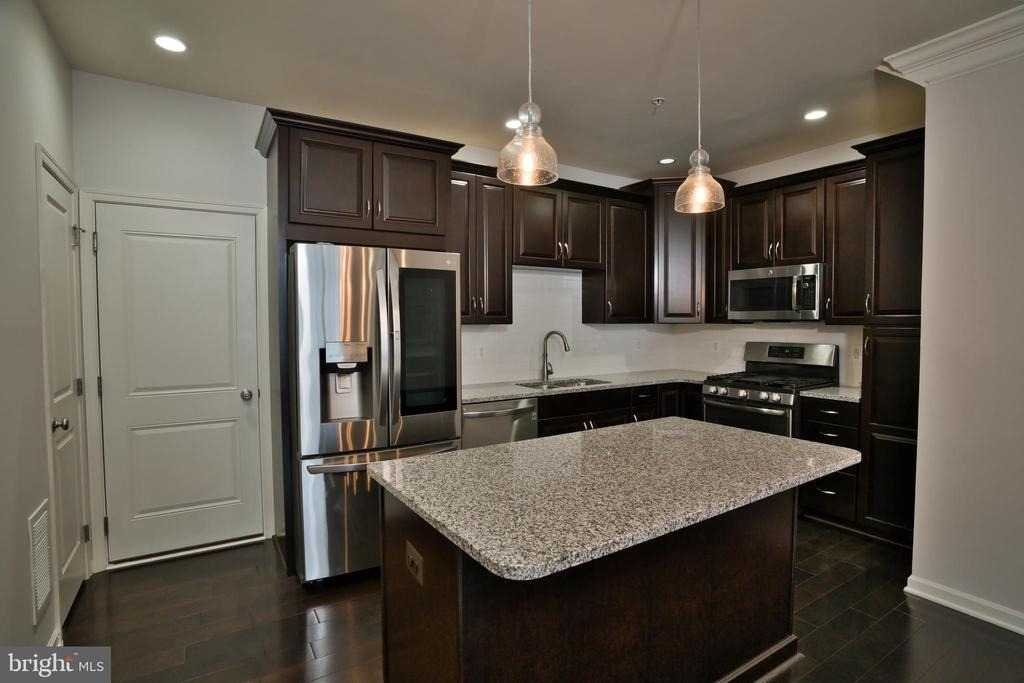 23542 Buckland Farm Terrace - Photo 5