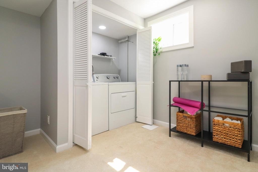6621 Hallwood Avenue - Photo 45