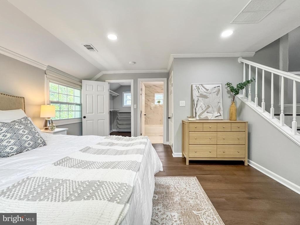 6621 Hallwood Avenue - Photo 33