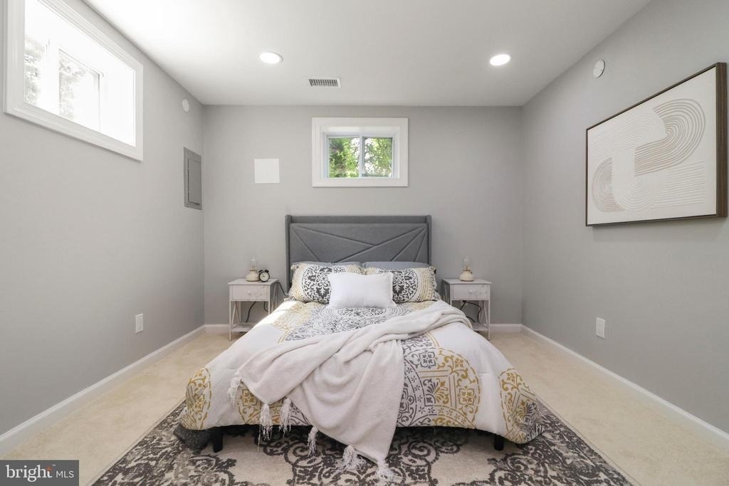 6621 Hallwood Avenue - Photo 47