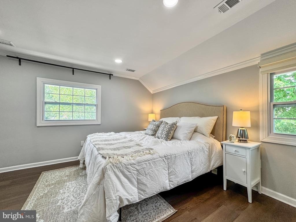 6621 Hallwood Avenue - Photo 29