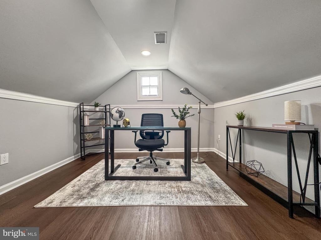 6621 Hallwood Avenue - Photo 36