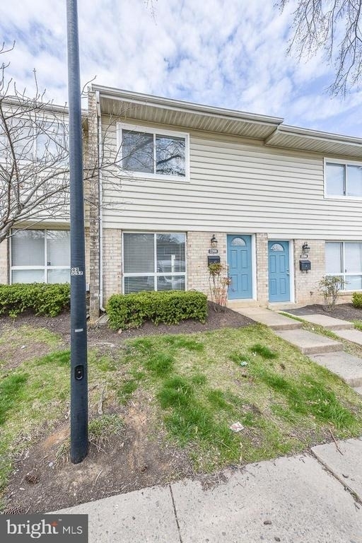 2208 Huston Place - Photo 3