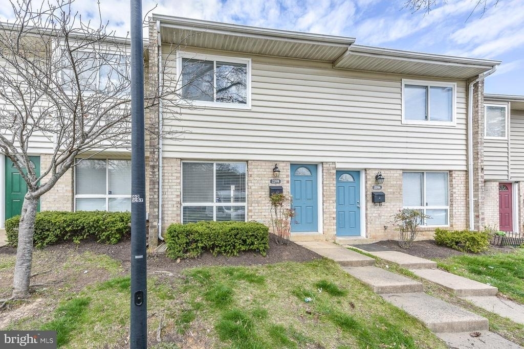 2208 Huston Place - Photo 2