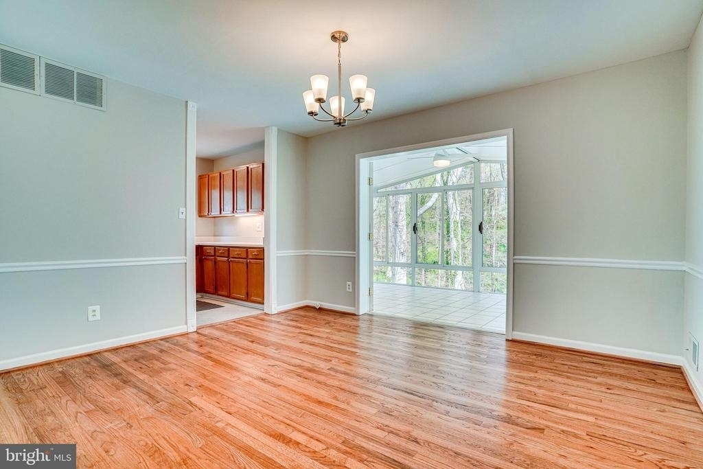 7430 Hastings Street - Photo 10