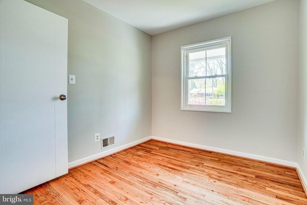 7430 Hastings Street - Photo 23