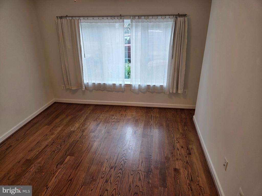 212 N Patrick Street - Photo 2