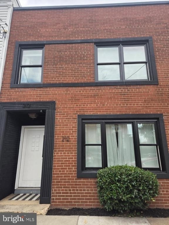 212 N Patrick Street - Photo 0