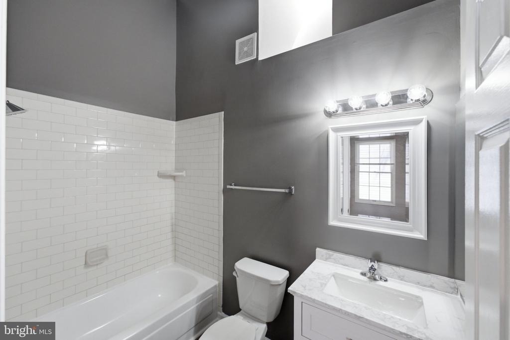 5028 9th Street S - Photo 8